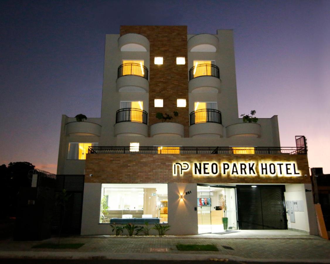 Neo Park Hotel Maringá Zewnętrze zdjęcie